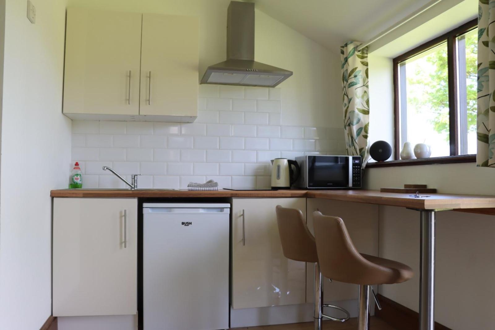 Malthouse Farm Cottage Studio Dilhorne Bagian luar foto