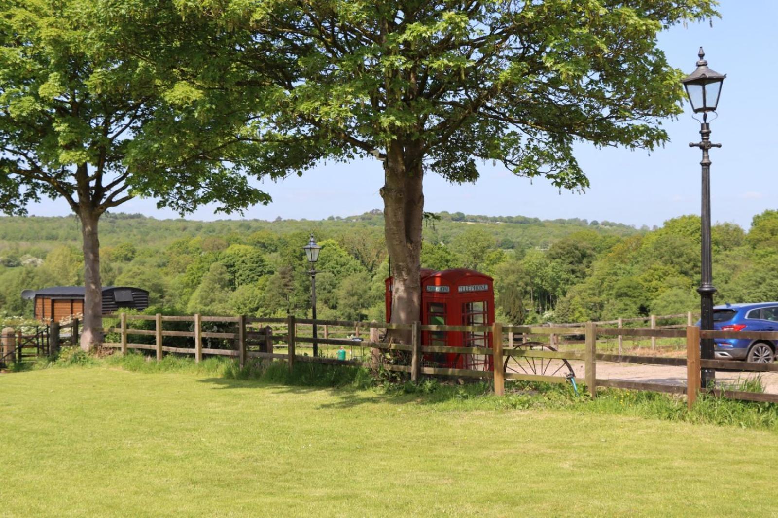 Malthouse Farm Cottage Studio Dilhorne Bagian luar foto